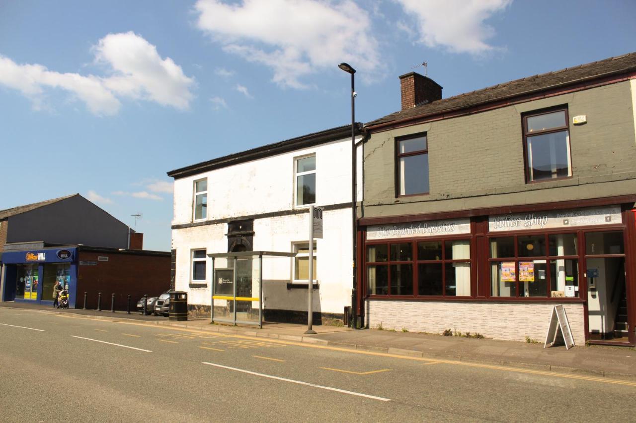 Stylish 1Br Apartment In The Heart Of Heywood Exterior foto